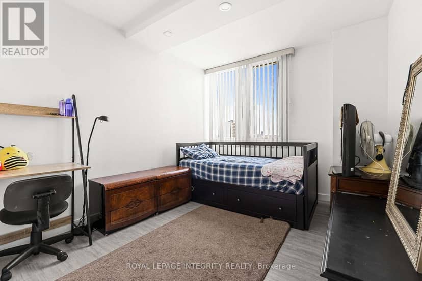 1406 - 2625 Regina Street — photo 15 of 25