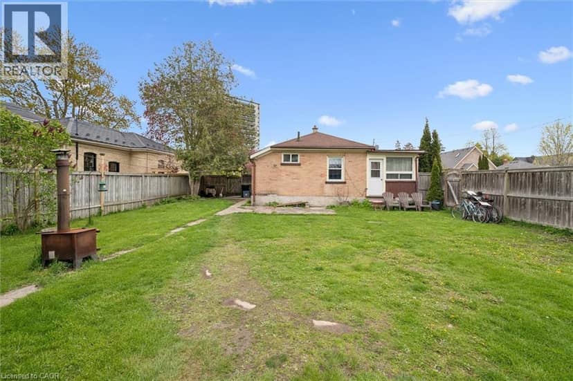 27 ROSEVIEW Avenue — photo 35 of 40
