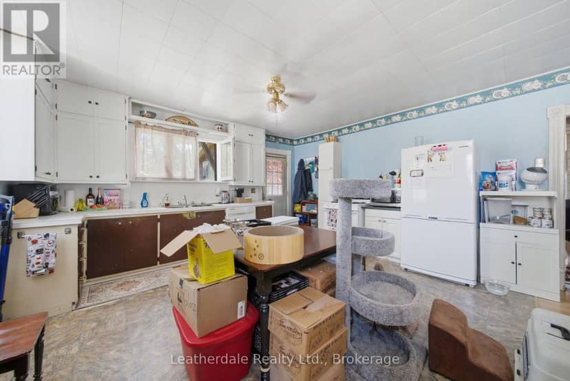 87 Bond Street — photo 7 of 35