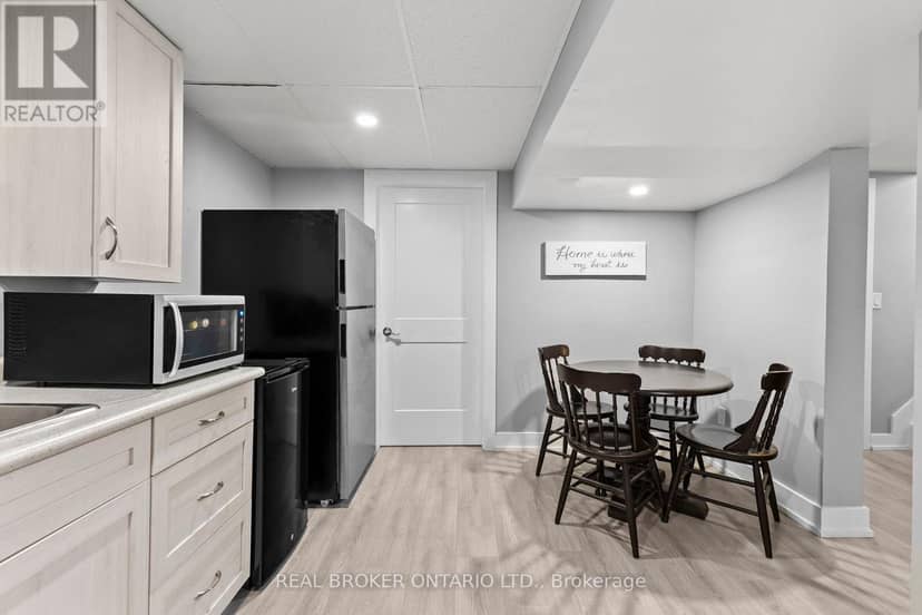 92 Quinn Avenue — photo 22 of 40