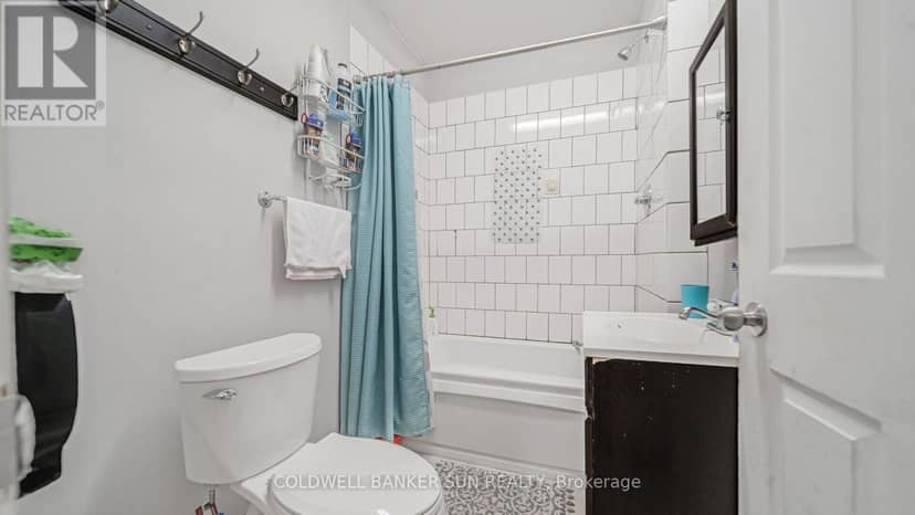 223-227 Gilmore Road — photo 18 of 40