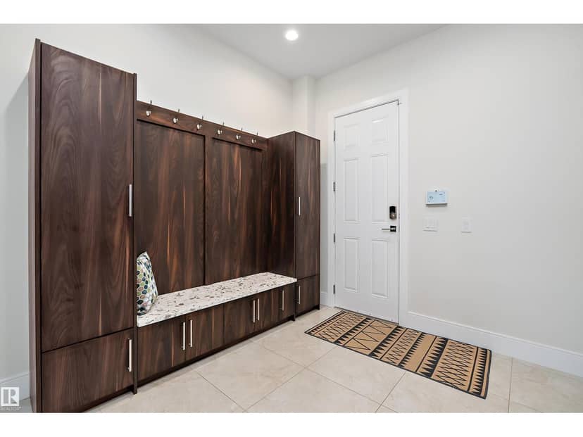 3644 Westcliff Wy SW — photo 25 of 40
