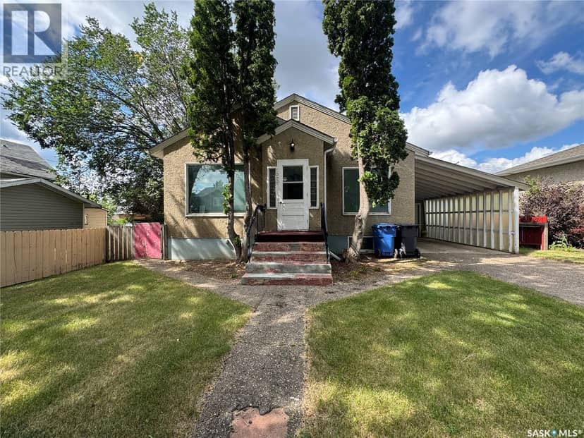 1021 105th STREET, North Battleford