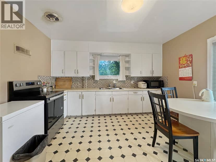 1021 105th STREET, North Battleford, photo 7