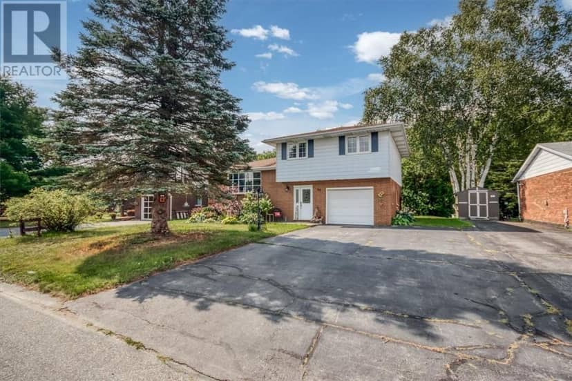 29 Balsam Crescent, Capreol, photo 2