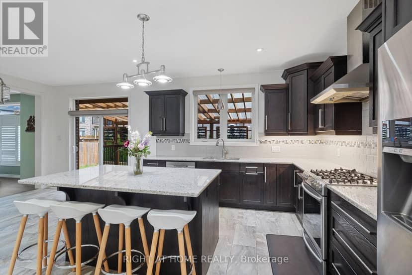 624 Superior Drive — photo 10 of 40
