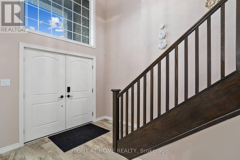 624 Superior Drive — photo 3 of 40