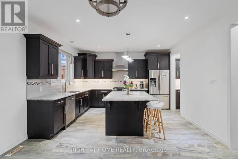 624 Superior Drive — photo 9 of 40