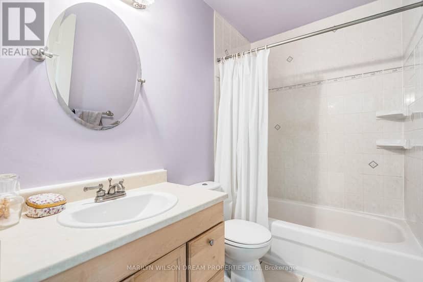 20 Coolbrook Crescent — photo 17 of 29