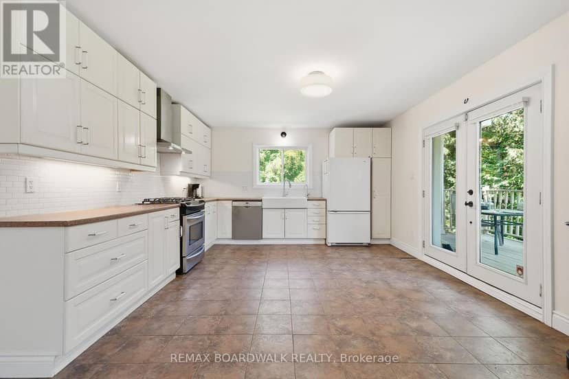 1110 Dunning Road — photo 9 of 40