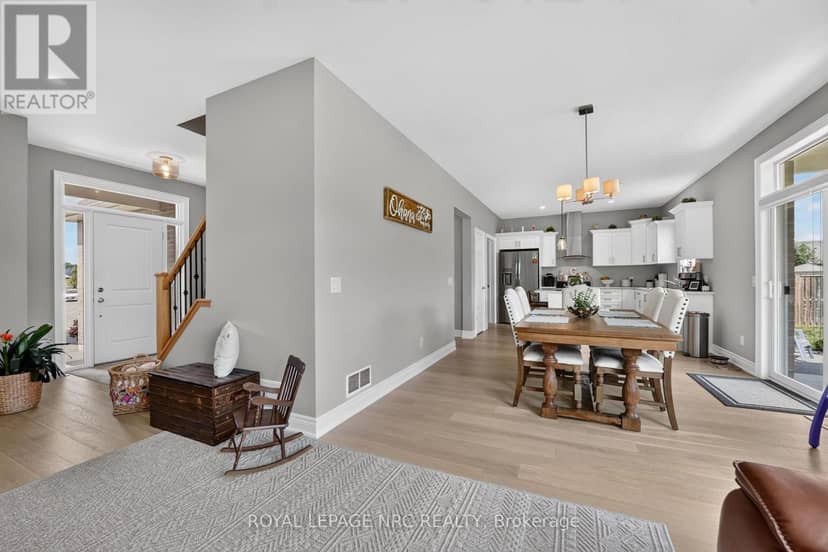 4162 Village Creek Drive — photo 11 of 40