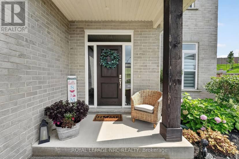4162 Village Creek Drive, Fort Erie, photo 2