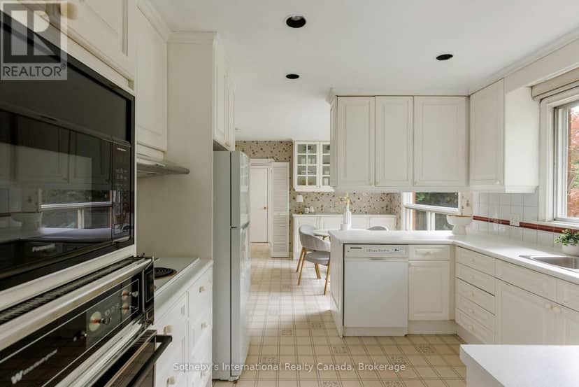 174 Claxton Drive — photo 14 of 31
