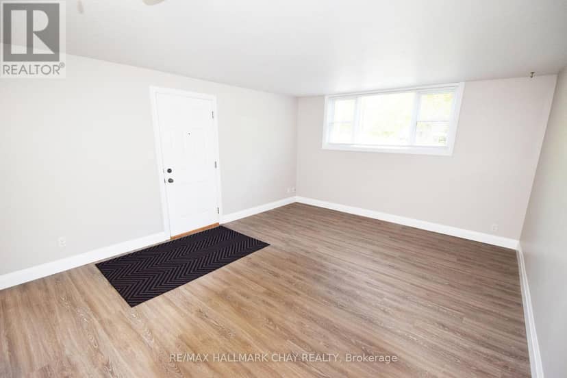 195 Louisa Street — photo 39 of 40