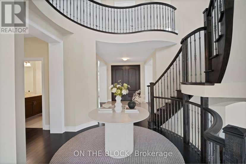 24 Whitewood Drive, Whitchurch-Stouffville, photo 4