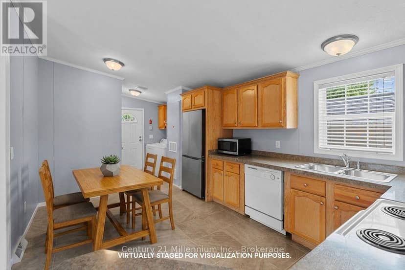 110 Rosewood Drive — photo 18 of 31