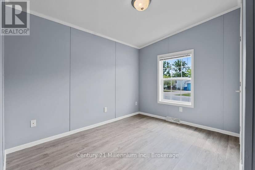 110 Rosewood Drive — photo 28 of 31