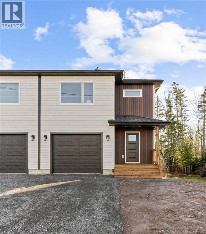 323 Lady Russell Street — photo 1 of 19