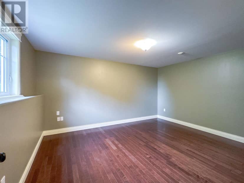 41 Southampton Drive — photo 27 of 31
