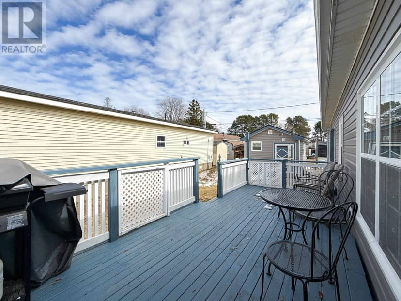 27 Linkletter Estates — photo 14 of 15