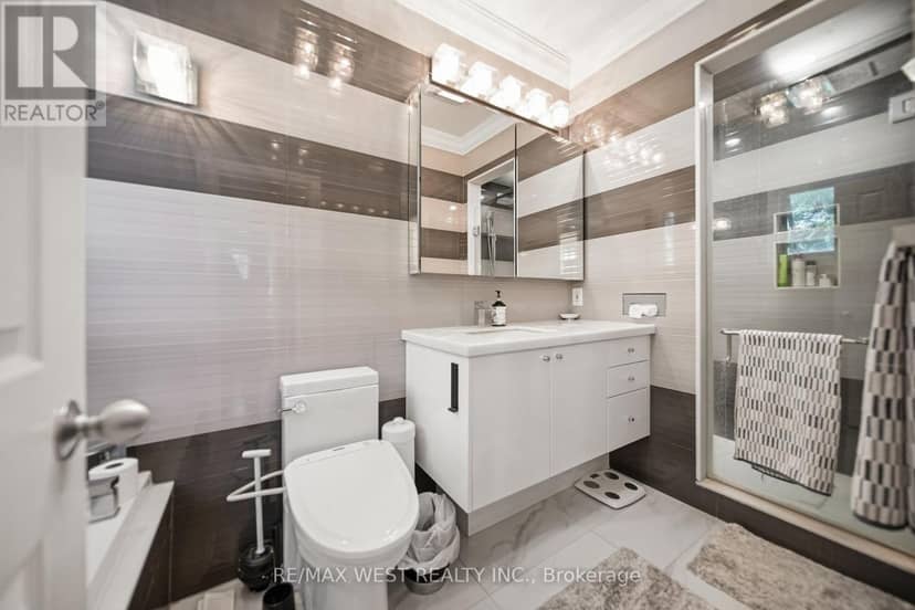 179 Ellis Avenue — photo 23 of 32