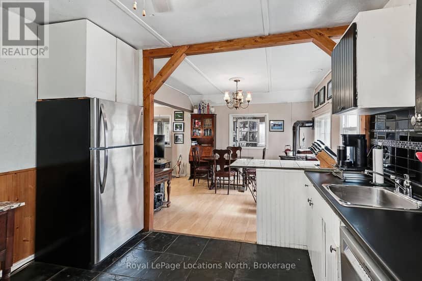 21 Eva Crescent — photo 18 of 39