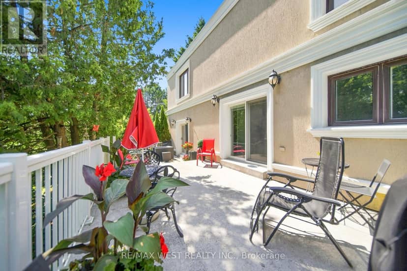 179 Ellis Avenue — photo 15 of 32