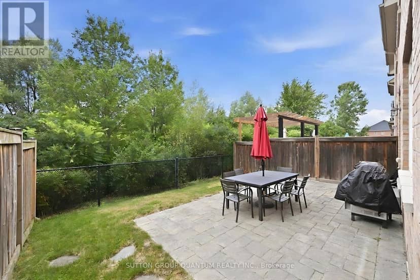 25 McCardy Court — photo 2 of 33