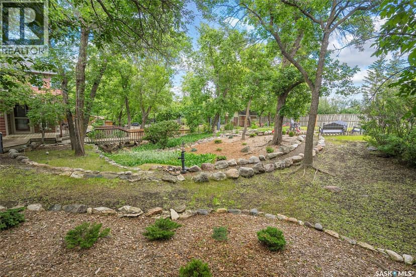 215 Regina STREET, Manitou Beach, photo 2