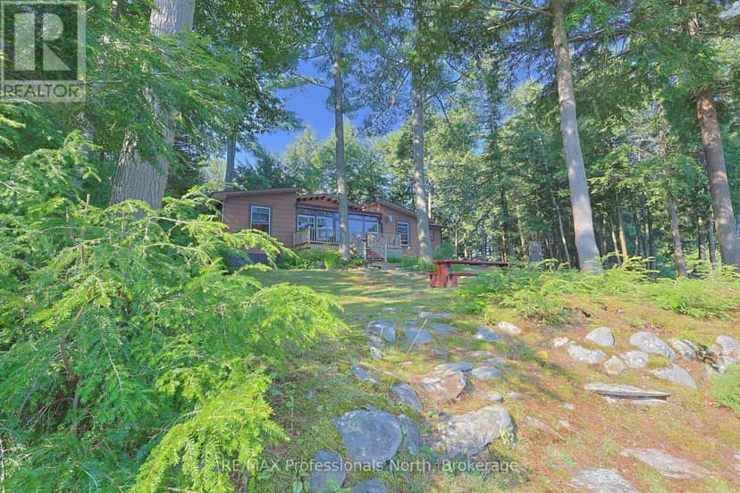1365 Dickie Lake Road, Lake of Bays, photo 3