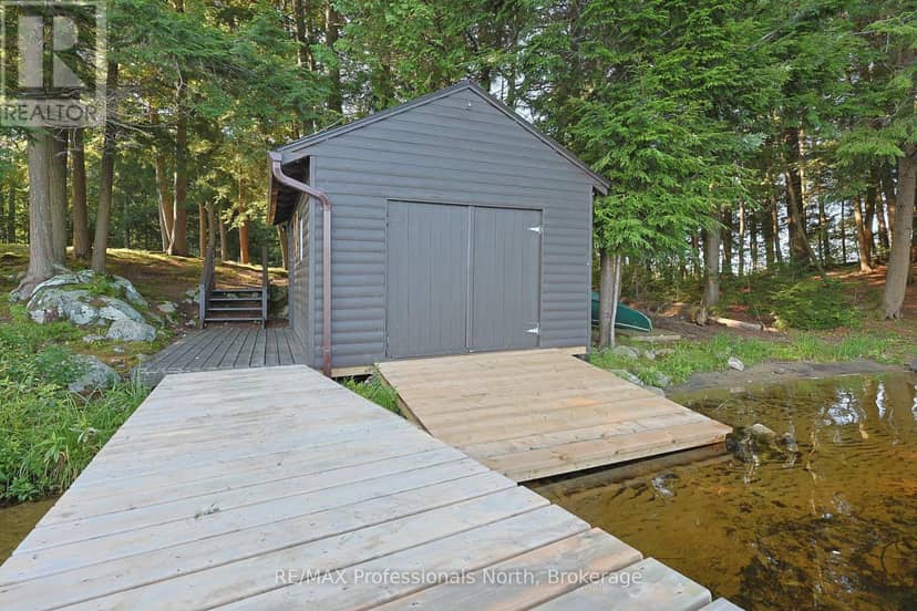 1365 Dickie Lake Road, Lake of Bays, photo 7