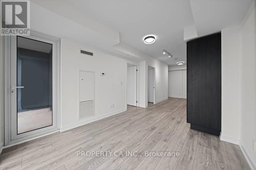 2911 - 159 Wellesley Street E — photo 17 of 32