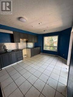4 Iberville Road — photo 2 of 13