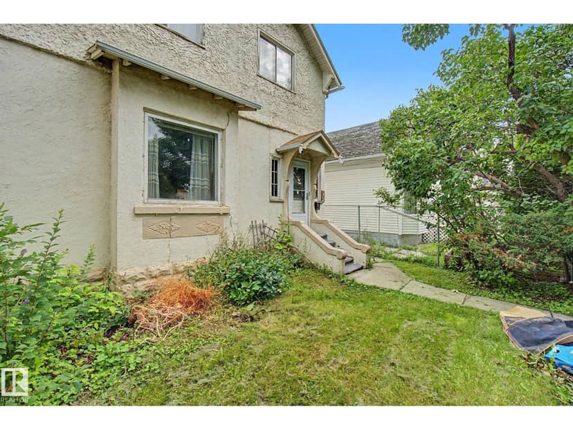 9334 106A AV NW, Edmonton, photo 4