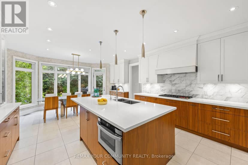 75 Arnold Avenue — photo 10 of 40