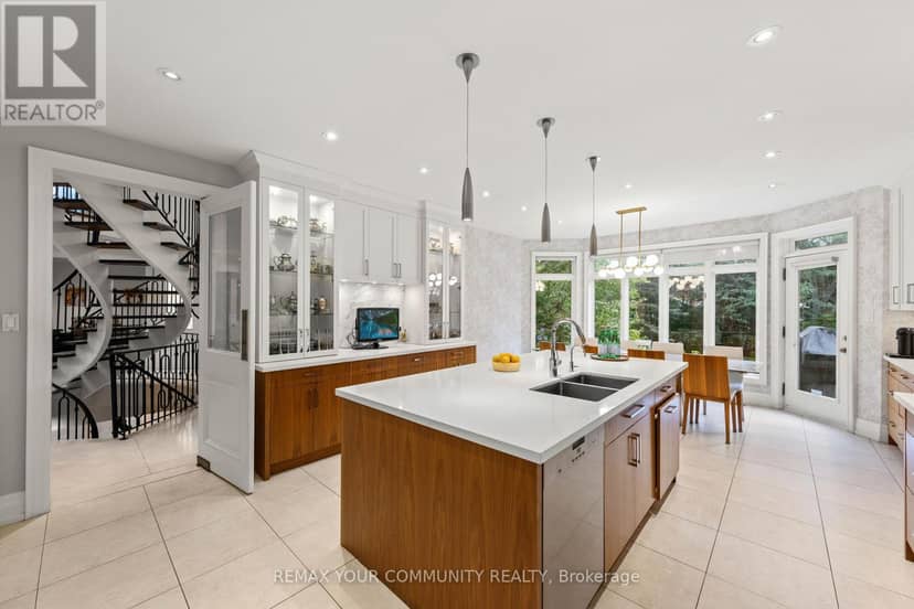 75 Arnold Avenue — photo 12 of 40