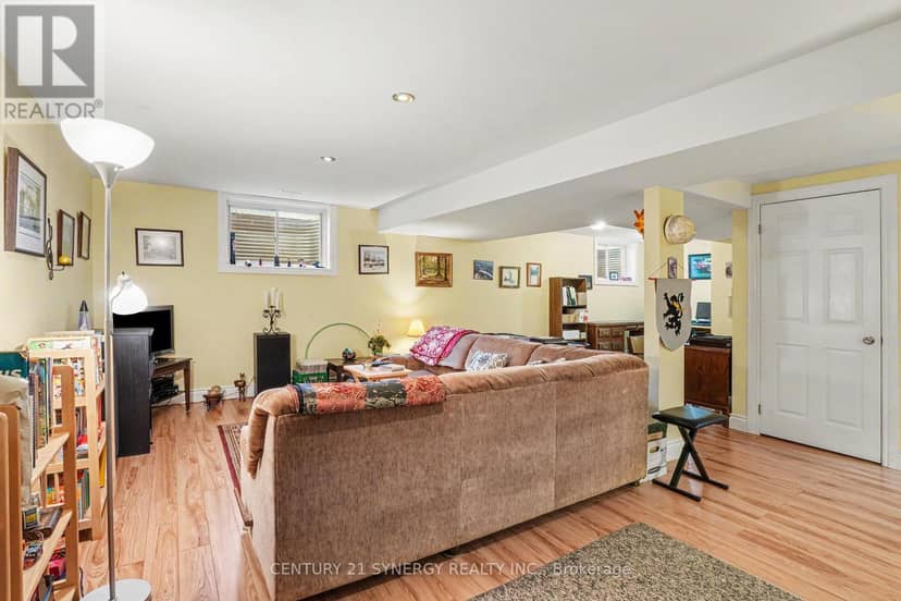 408 Brock Street E — photo 33 of 40