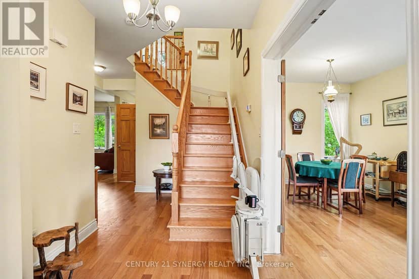 408 Brock Street E — photo 4 of 40