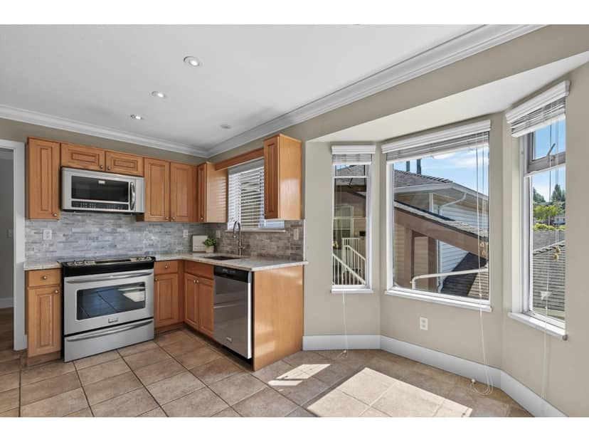 203 6875 121 STREET, Surrey, photo 6