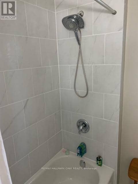 1-4 - 58 Penetang Street, Barrie, photo 7