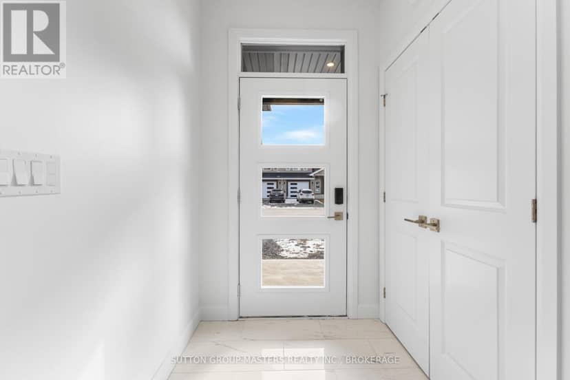 204 Superior Drive — photo 6 of 40
