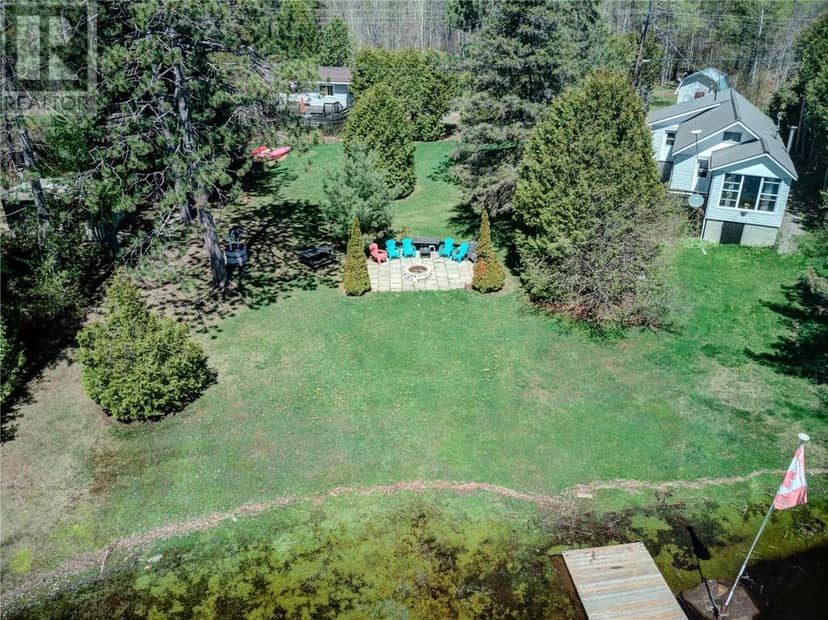 230 Lake Road, St. Charles, photo 3