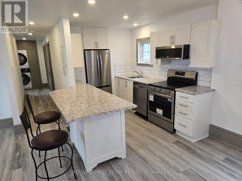106 Renfrew Street S — photo 13 of 32
