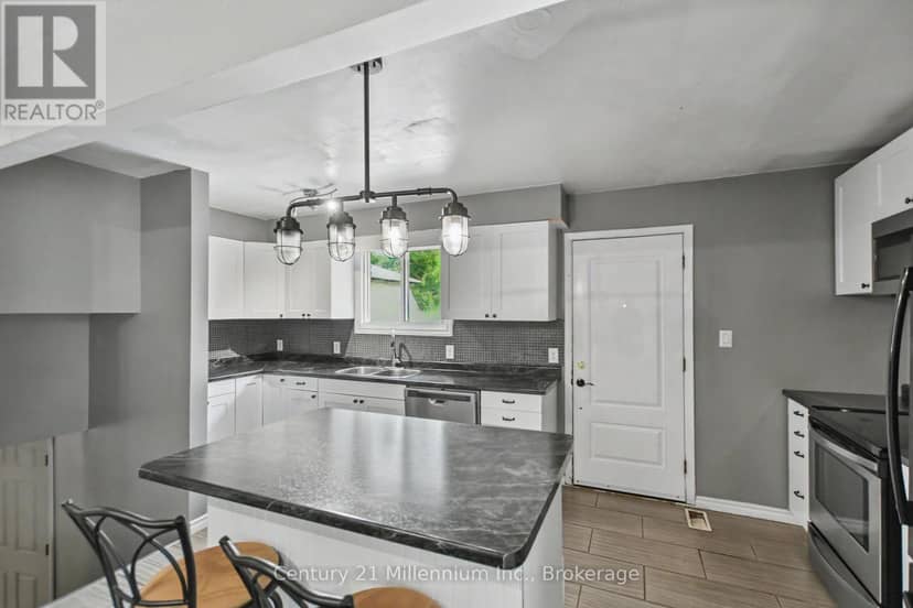 408 Walnut Street — photo 12 of 40