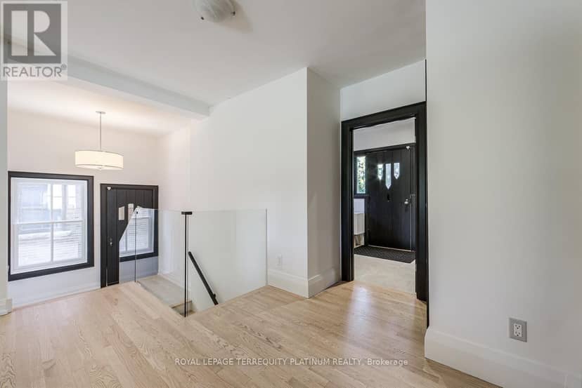 204 Ellerslie Avenue — photo 20 of 40