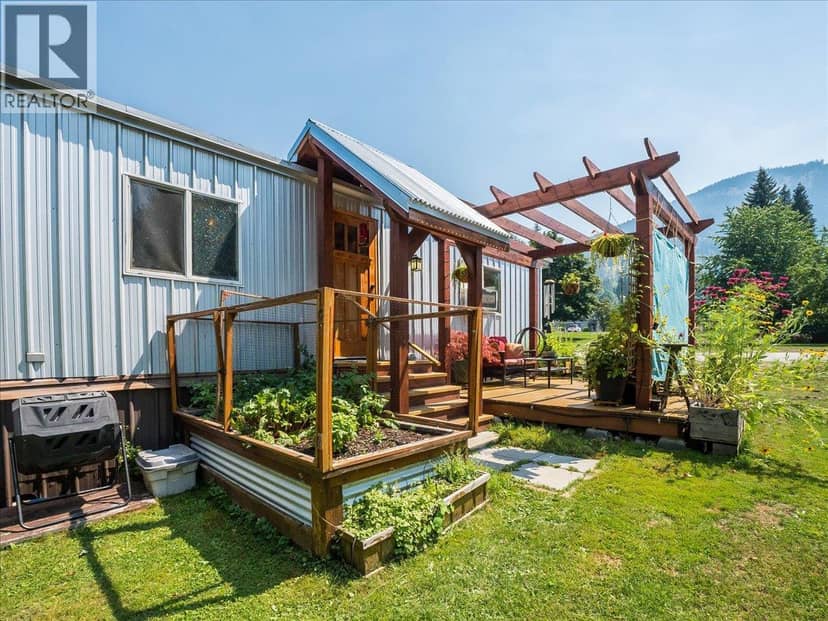 2917 GEORAMA Road Unit# 18, Nelson