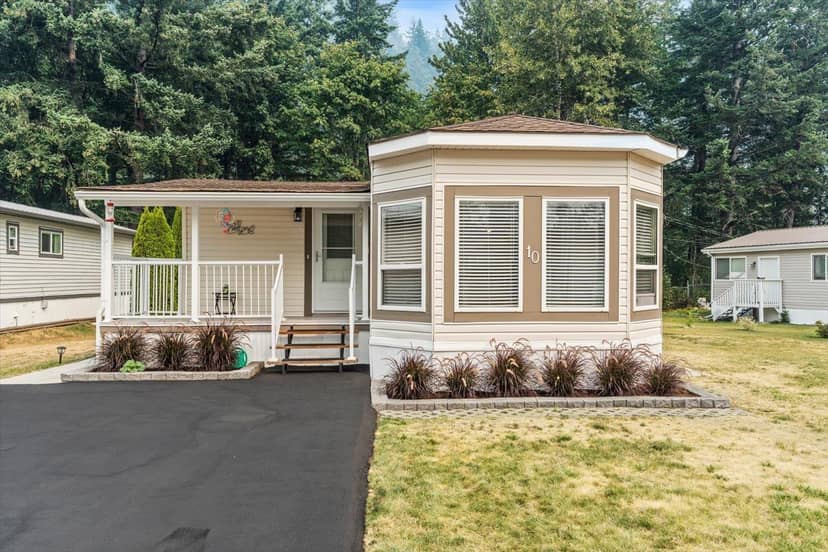 10 65367 KAWKAWA LAKE ROAD, Hope, Hope