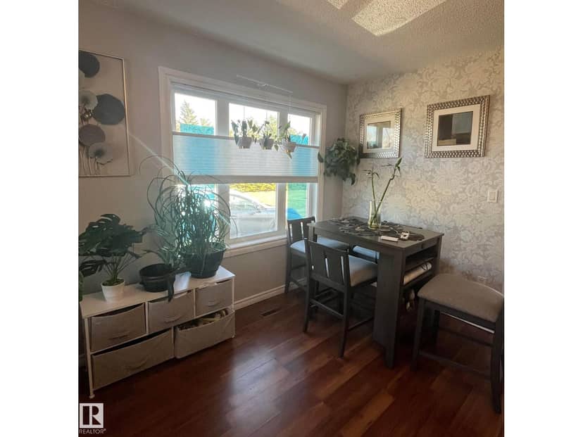 5027 49 Ave — photo 10 of 31
