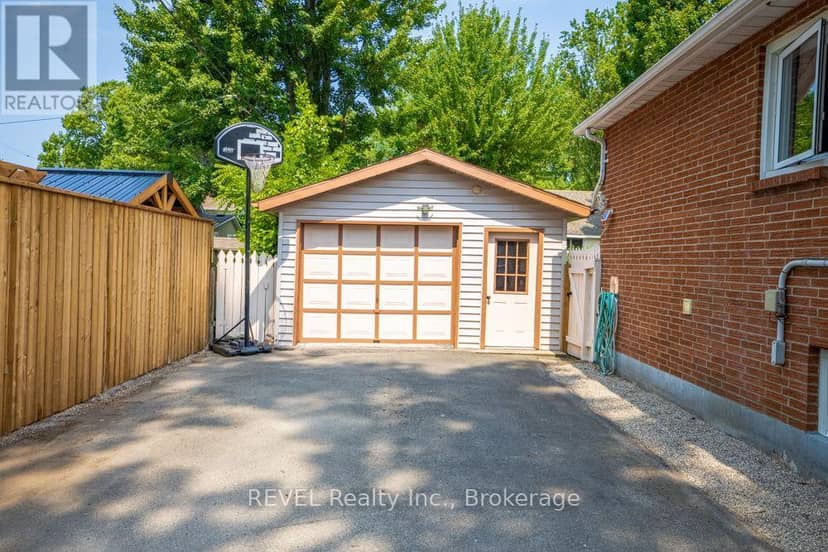 353 Oakwood Avenue — photo 21 of 32