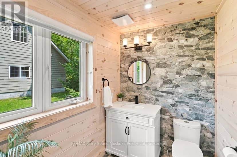587 Centre Road — photo 23 of 36